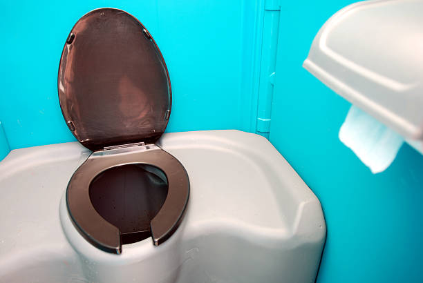 Affordable portable toilet rental in Helena, OK